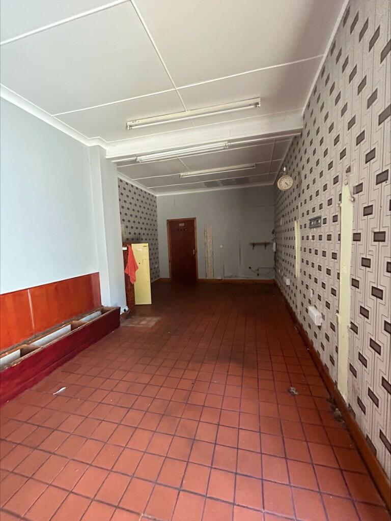 High street retail property for rent in Main Street, Kilwinning