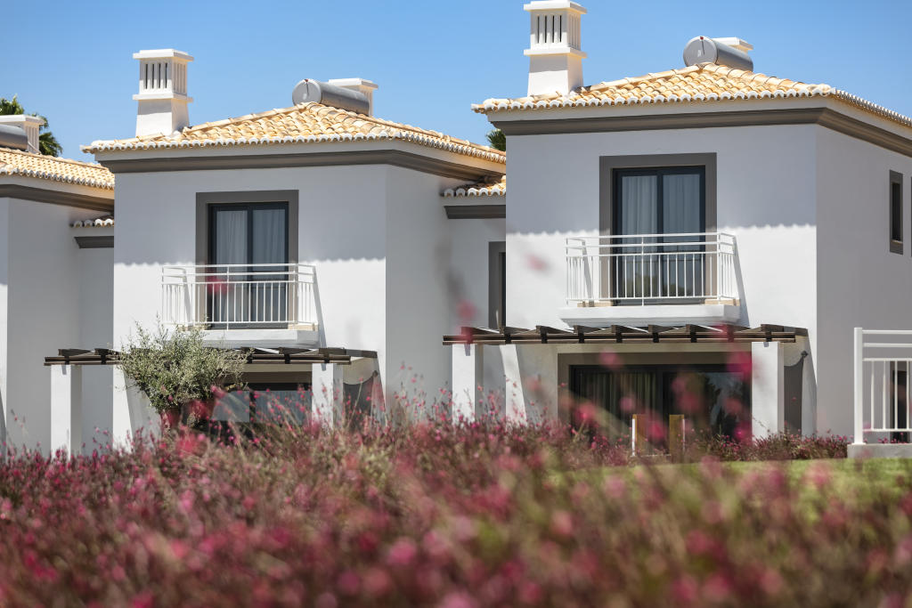 2 bedroom house for sale in Portugal