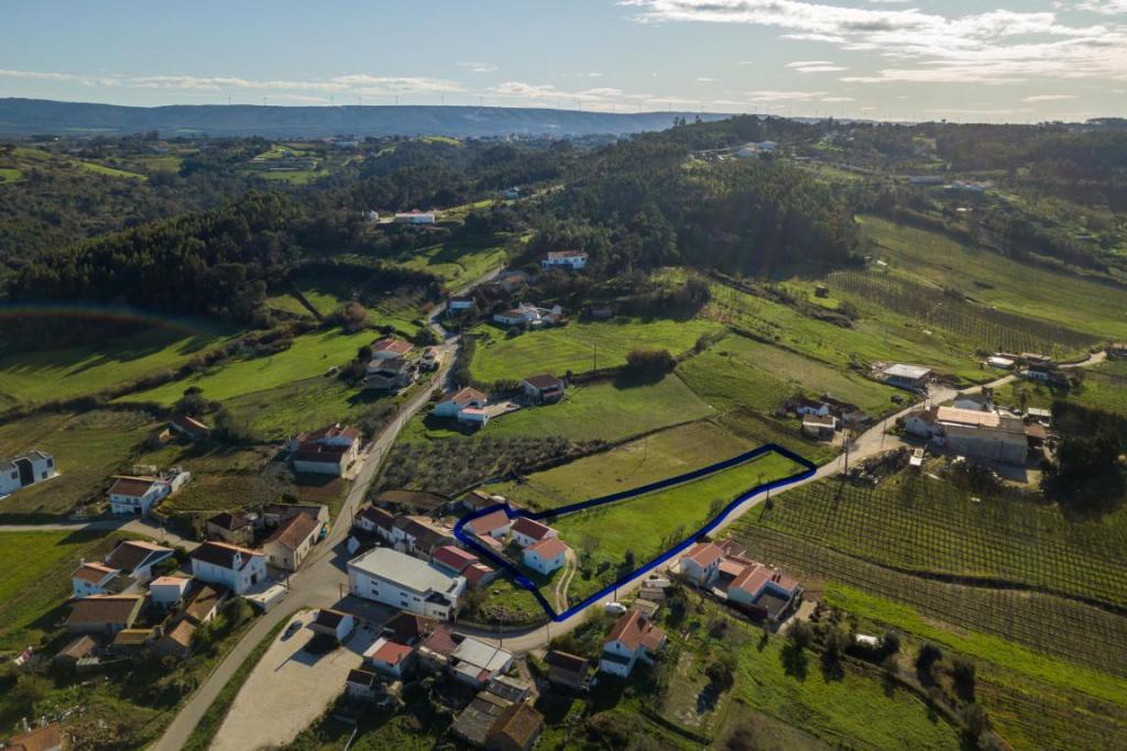 House for sale in Leiria, Turquel, Portugal