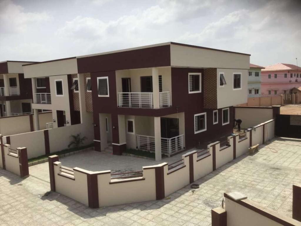 4 bedroom semi-detached house for sale in Greater Accra, Ghana