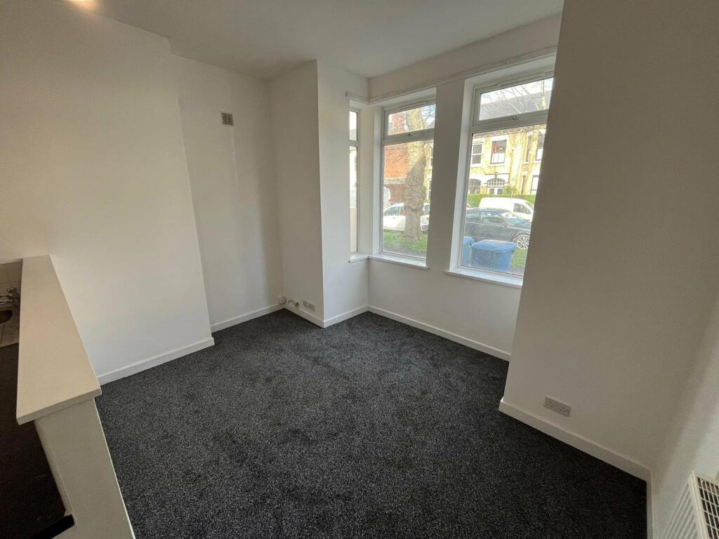 1 bedroom flat for rent in Marlborough Avenue, Princes Avenue, Hull, East Riding of Yorkshire, HU5