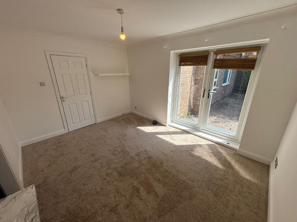 Main image of property: Rokel Court, Inglemire Avenue, Hull, East Riding of Yorkshire, HU6