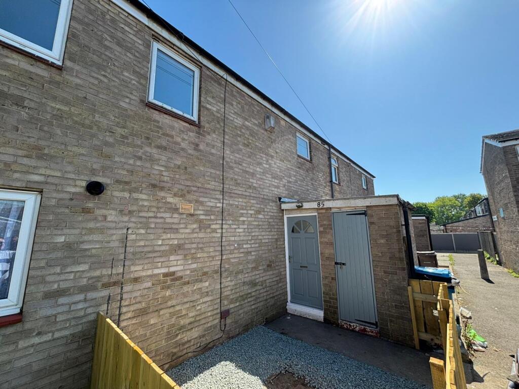 Main image of property: Ilchester Close, Bransholme, Hull, East Yorkshire, HU7