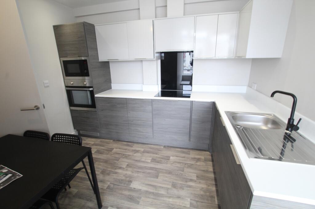 Main image of property: K2 Apartments North, 70 Bond Street, Hull, HU1