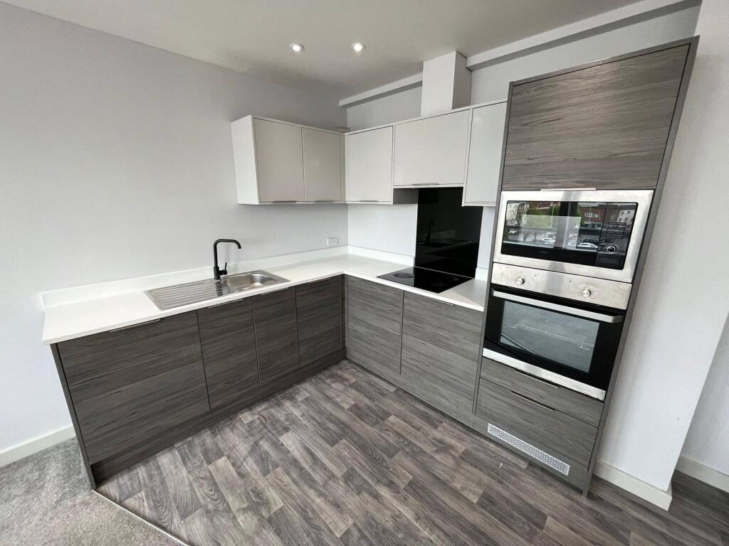 Main image of property: K2 Apartments North, 70 Bond Street, Hull, HU1