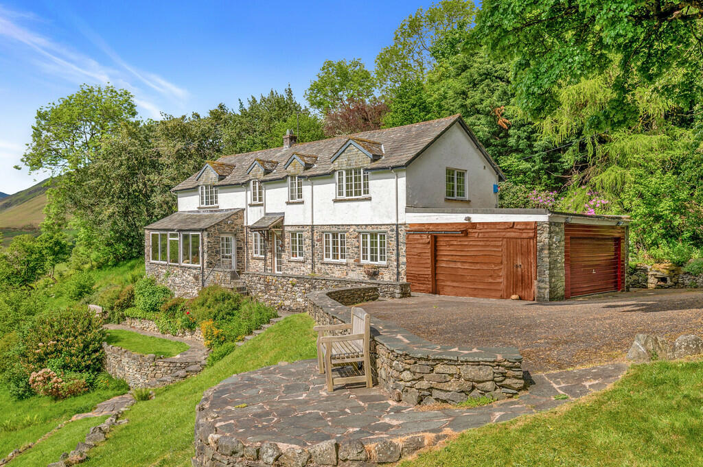 5 bedroom detached house for sale in Bawd Hall, Newlands Valley
