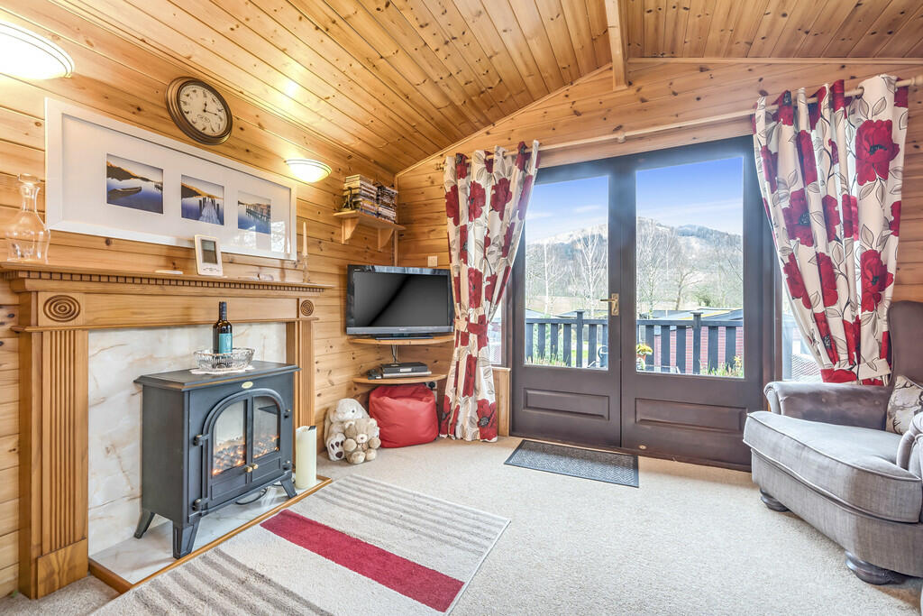 Additional property image - Fell View Lodge, 13 Burnside Park, Underskiddaw, Keswick, Cumbria CA12 4PF