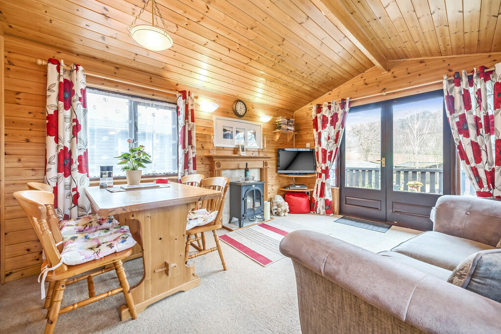 Additional property image - Fell View Lodge, 13 Burnside Park, Underskiddaw, Keswick, Cumbria CA12 4PF