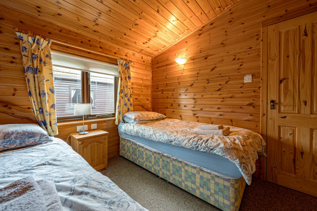 Additional property image - 16 Burnside Park, Underskiddaw, Keswick, Cumbria, CA12 4PF