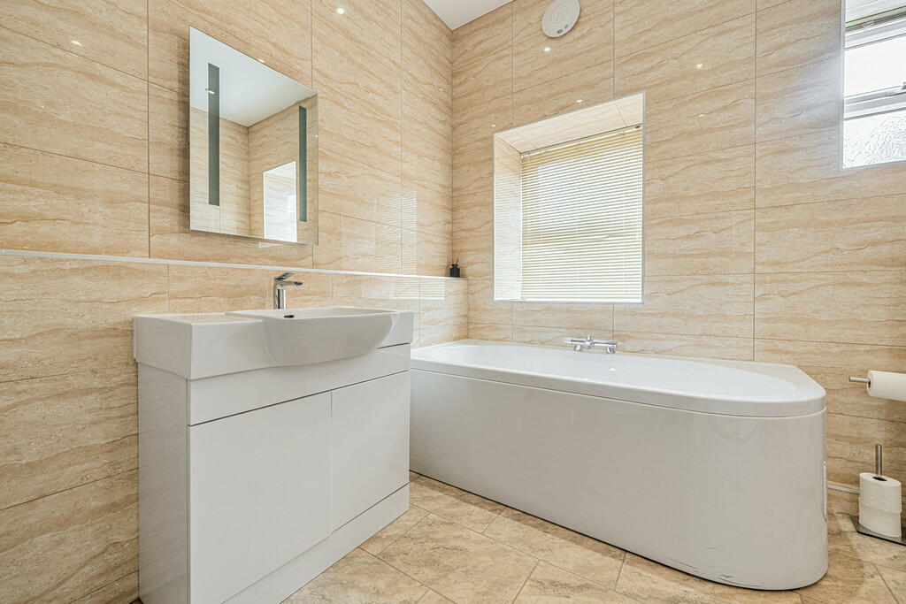 Additional property image - Apartment 1, 6 Southey Street, Keswick, Cumbria, CA12 4EF
