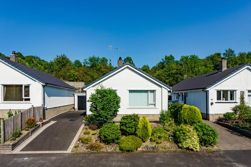 2 bedroom detached bungalow for sale in Lakeland Park, Keswick, Cumbria