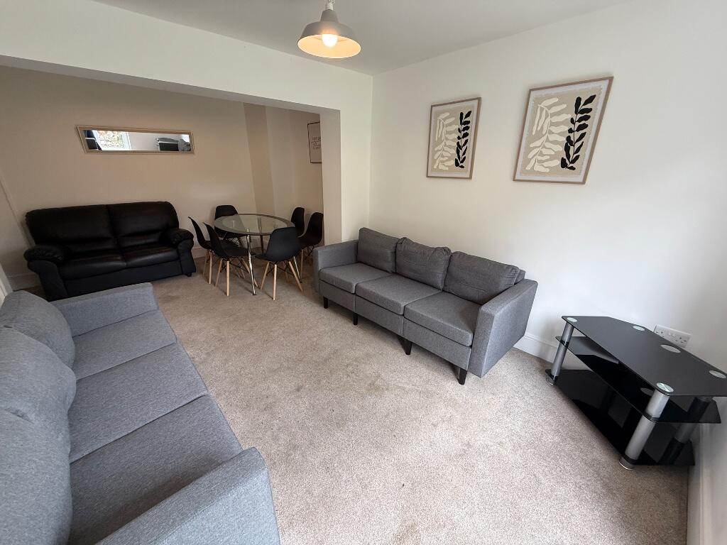 Main image of property: Earlham Road, Norwich, NR2 3DB