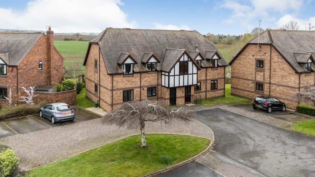 2 bedroom apartment for sale in River Way, ShipstonOnStour, CV36