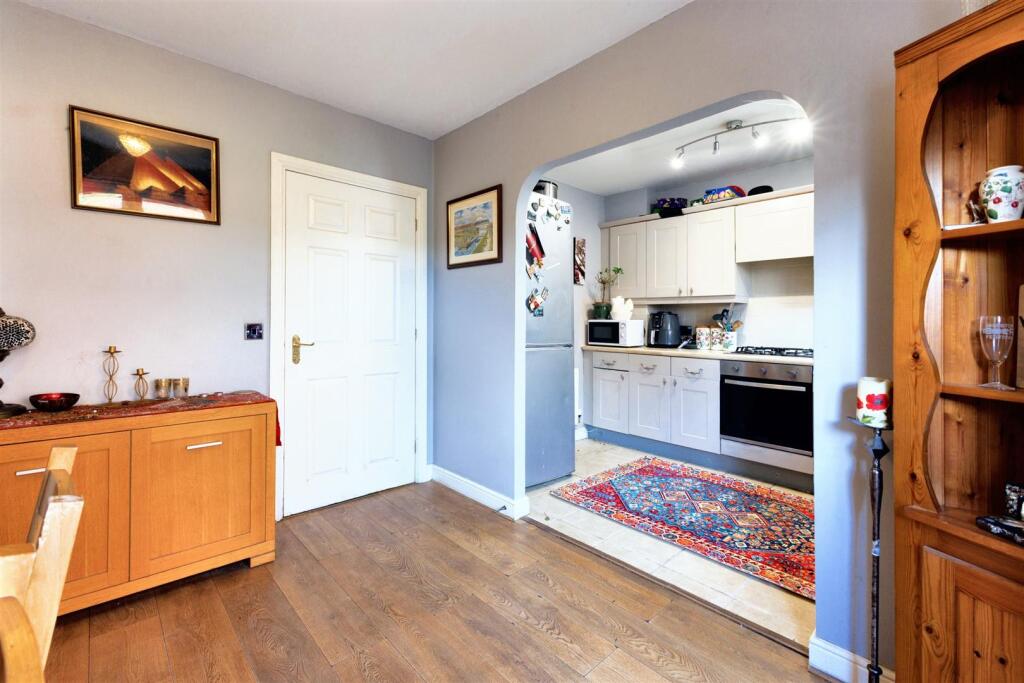 Additional property image - Railway Crescent, Shipston-On-Stour