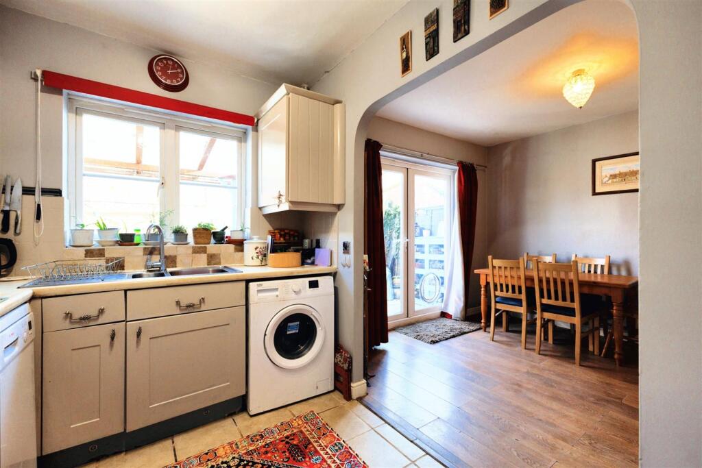 Additional property image - Railway Crescent, Shipston-On-Stour