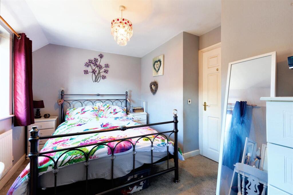 Additional property image - Railway Crescent, Shipston-On-Stour
