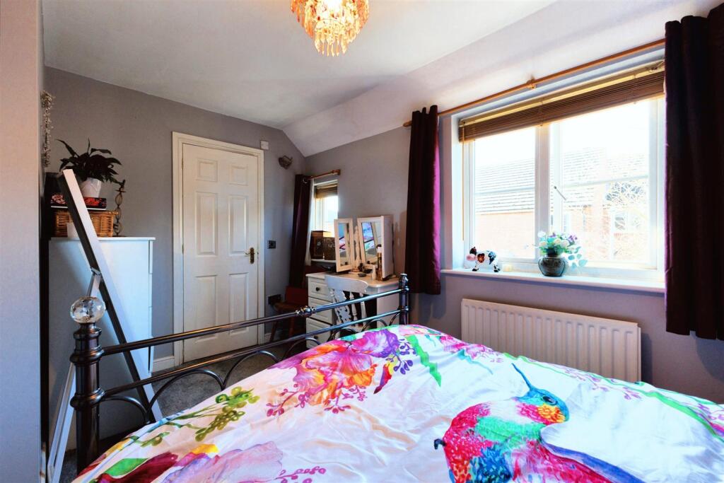 Additional property image - Railway Crescent, Shipston-On-Stour
