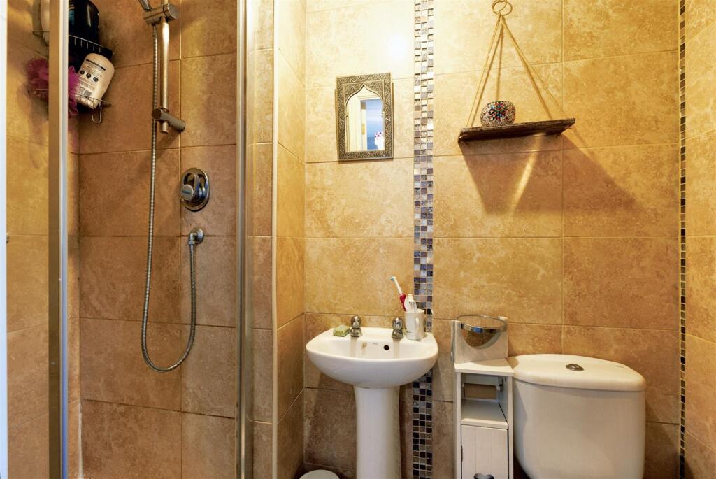Additional property image - Railway Crescent, Shipston-On-Stour
