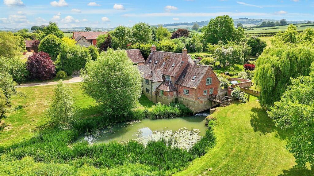 Main image of property: Honington, Shipston-On-Stour