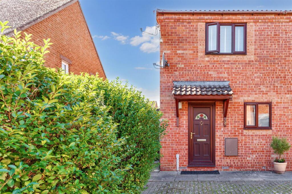 Main image of property: Oxway Close, Shipston-On-Stour