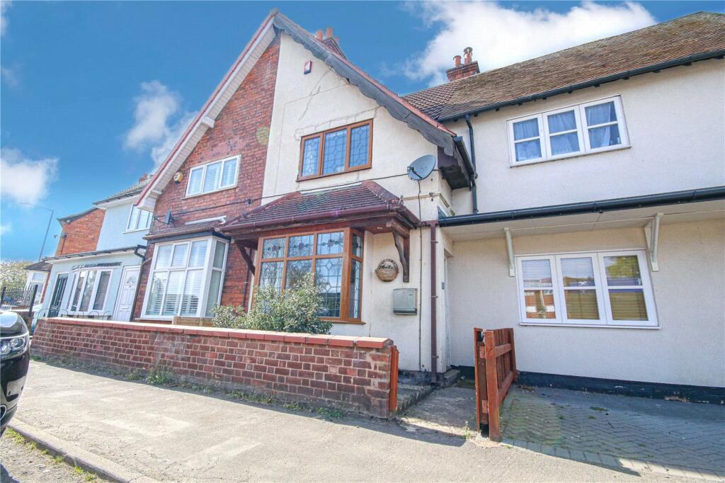 2 bedroom terraced house for sale in Tamworth Road, Kingsbury, Tamworth