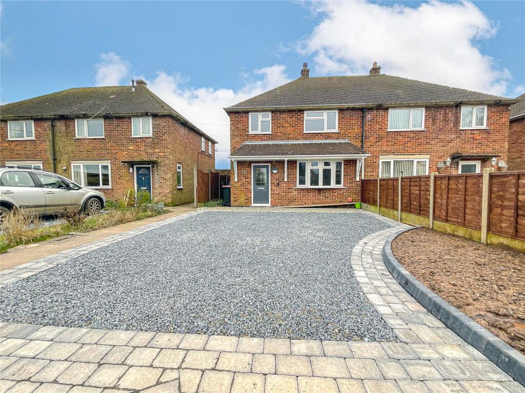 3 bedroom semidetached house for sale in Austrey Lane, No Mans Heath