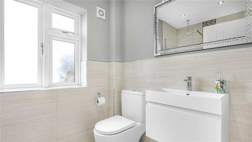 Additional property image - Brook End, Fazeley, Tamworth, B78