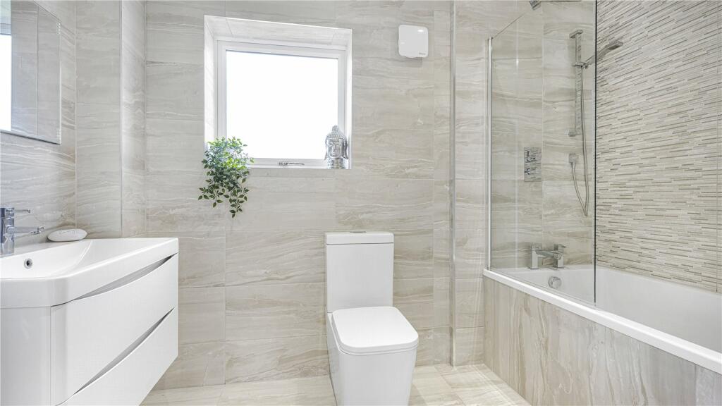 Additional property image - Brook End, Fazeley, Tamworth, B78