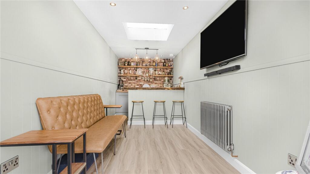 Additional property image - Brook End, Fazeley, Tamworth, B78