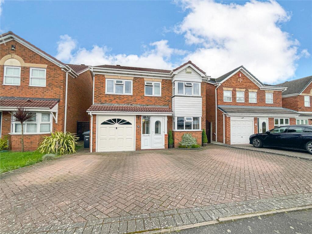 4 bedroom detached house for sale in Emberton Way, Amington, Tamworth