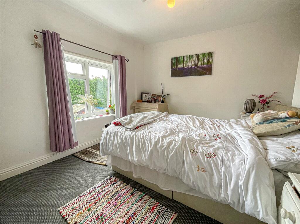 Additional property image - Engine Lane, Glascote, Tamworth, Staffordshire, B77