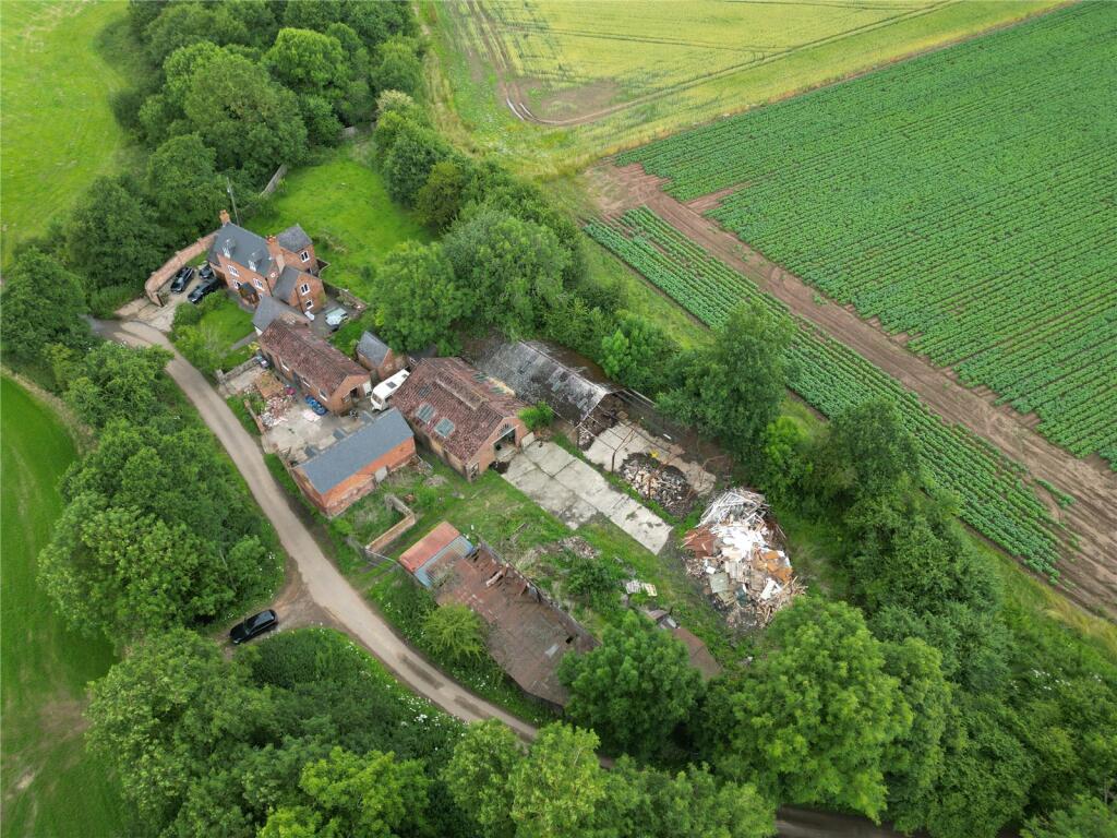 Additional property image - Ansley, Nuneaton, Warwickshire, CV10