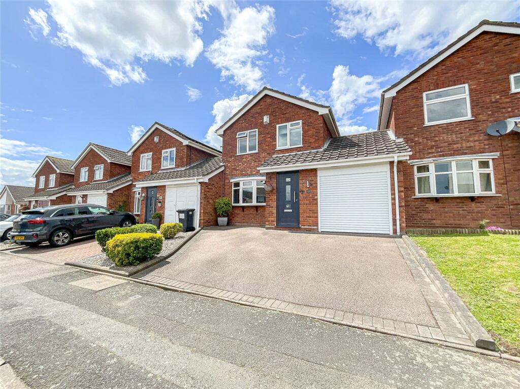 3 bedroom link detached house for sale in Sycamore, Wilnecote, Tamworth