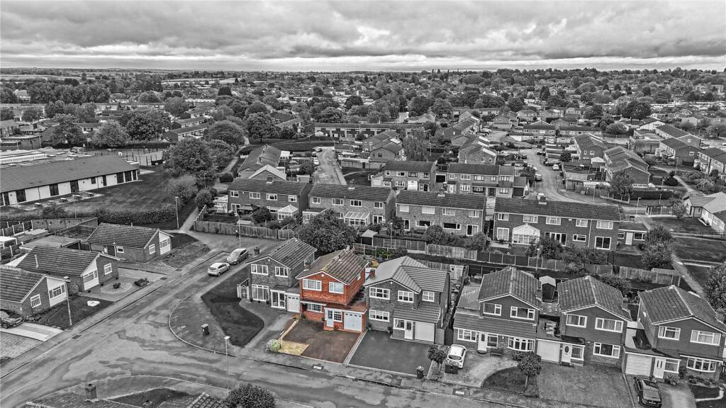 Additional property image - Willoughby Road, Tamworth, Staffordshire, B79