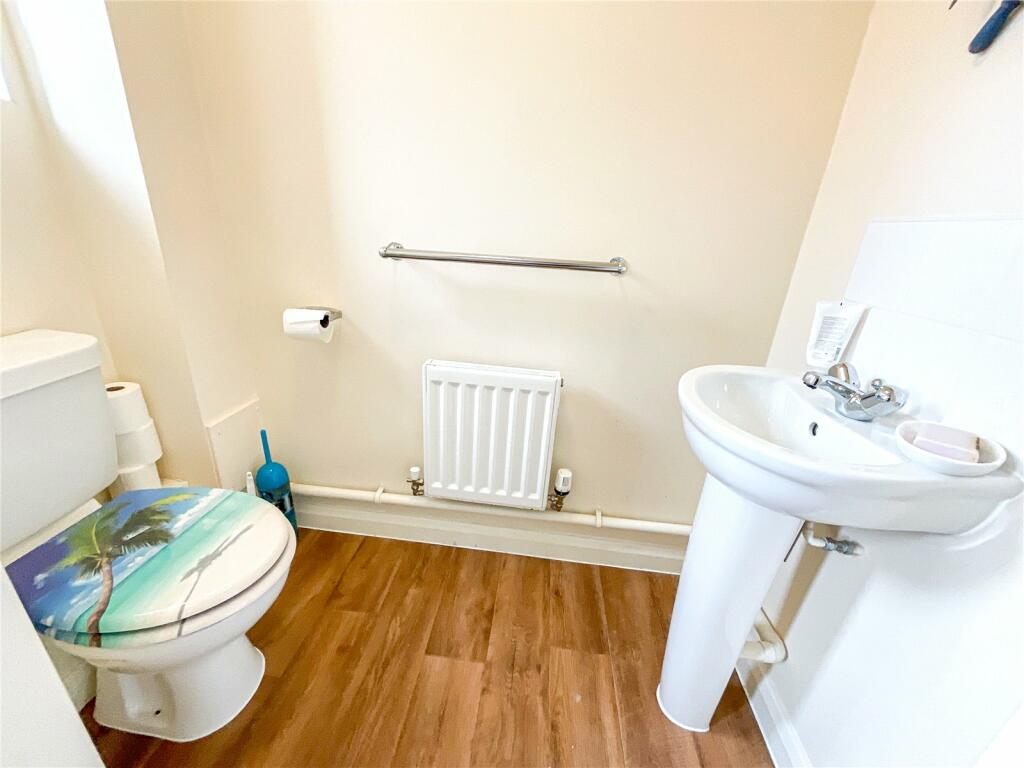 Additional property image - Colonel Dibley Close, Piccadilly, Tamworth, Warwickshire, B78