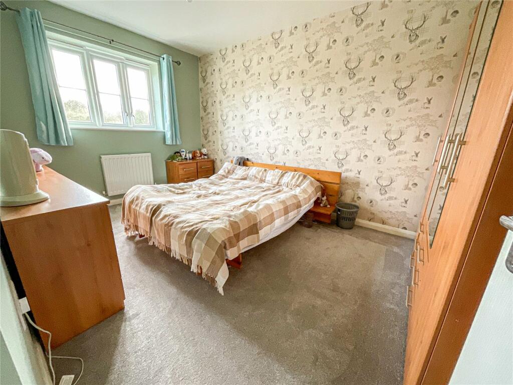 Additional property image - Colonel Dibley Close, Piccadilly, Tamworth, Warwickshire, B78