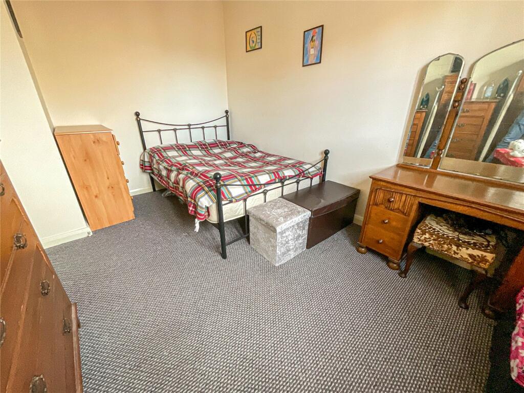 Additional property image - Colonel Dibley Close, Piccadilly, Tamworth, Warwickshire, B78
