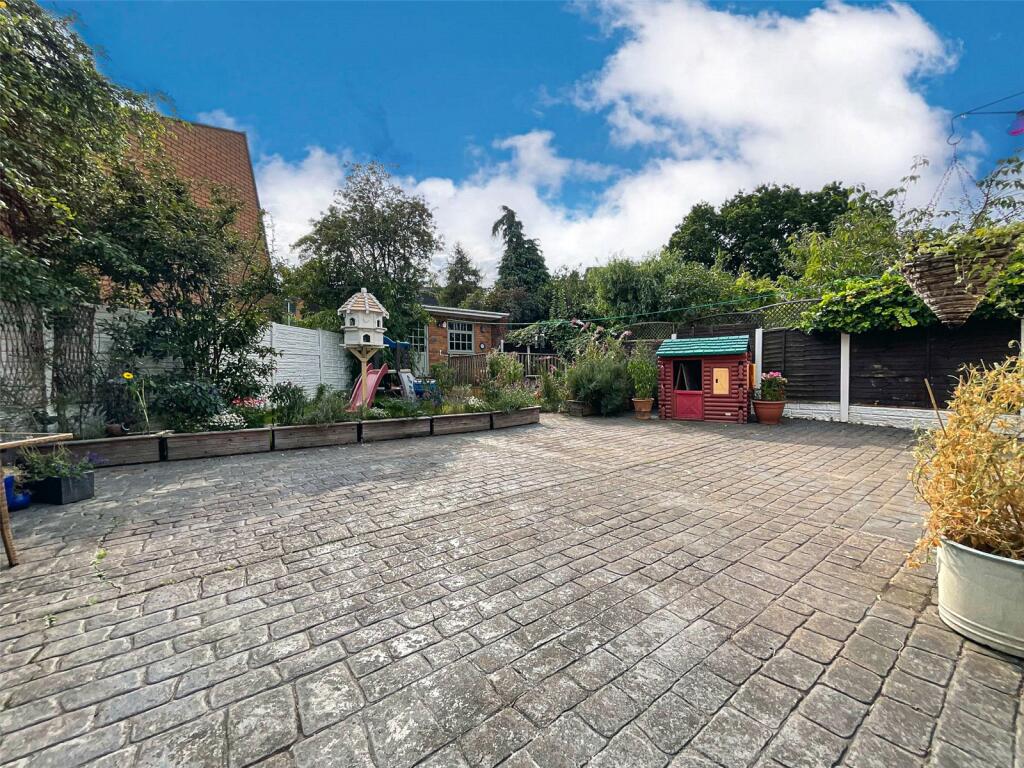 Additional property image - Woodhouse Lane, Tamworth, Staffordshire, B77