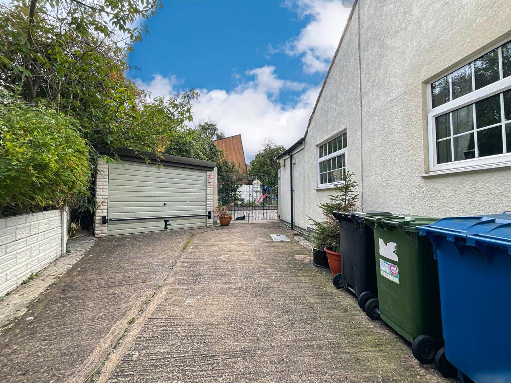 Additional property image - Woodhouse Lane, Tamworth, Staffordshire, B77