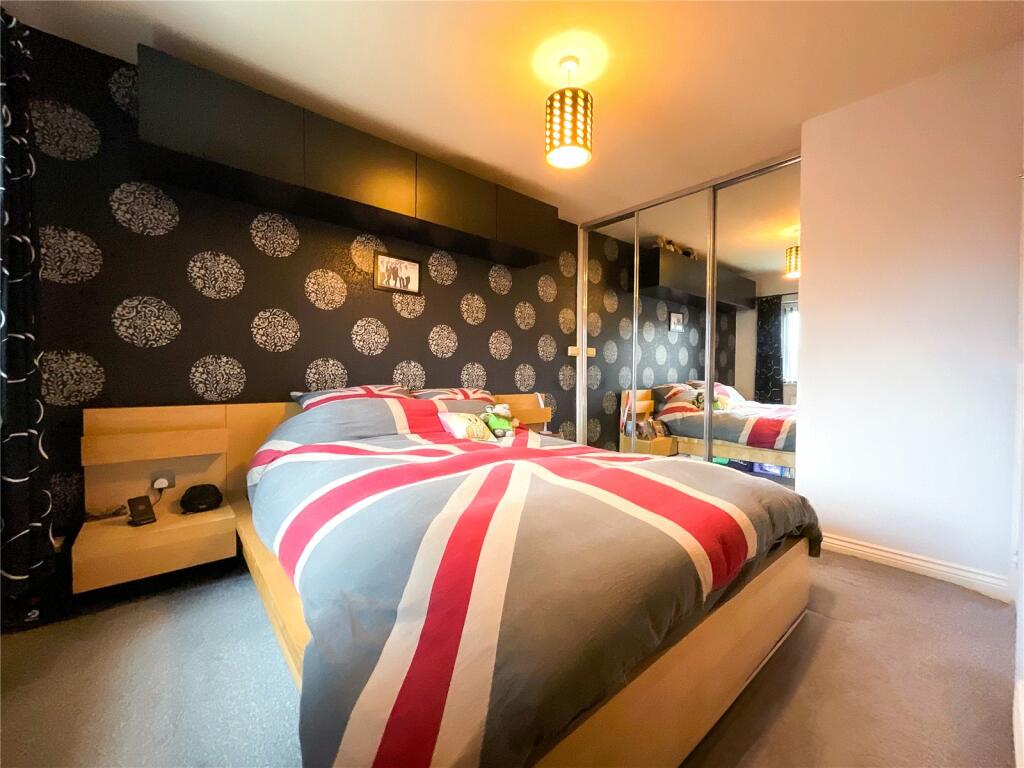 Additional property image - Valley Drive, Wilnecote, Tamworth, Staffordshire, B77