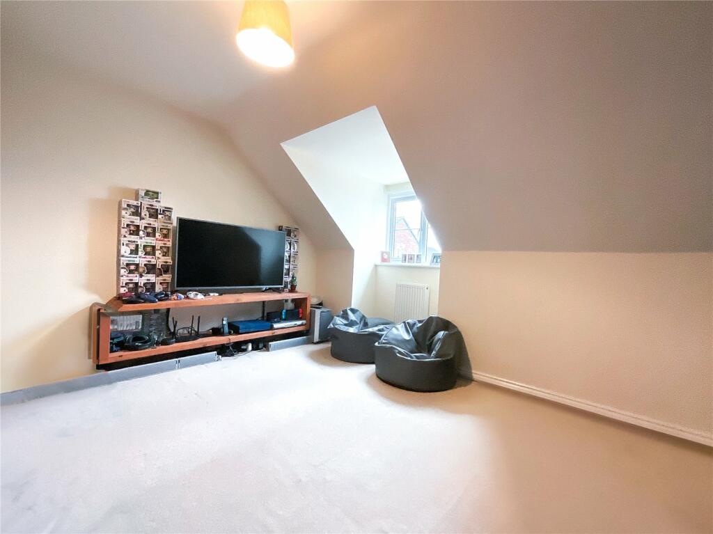 Additional property image - Valley Drive, Wilnecote, Tamworth, Staffordshire, B77