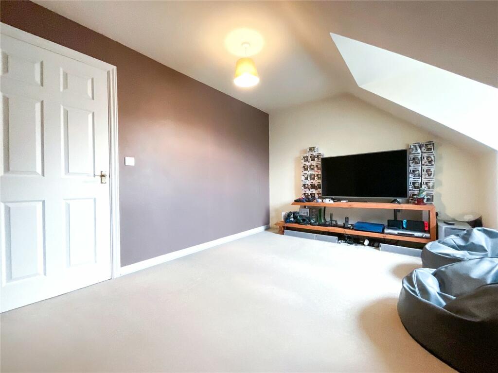 Additional property image - Valley Drive, Wilnecote, Tamworth, Staffordshire, B77