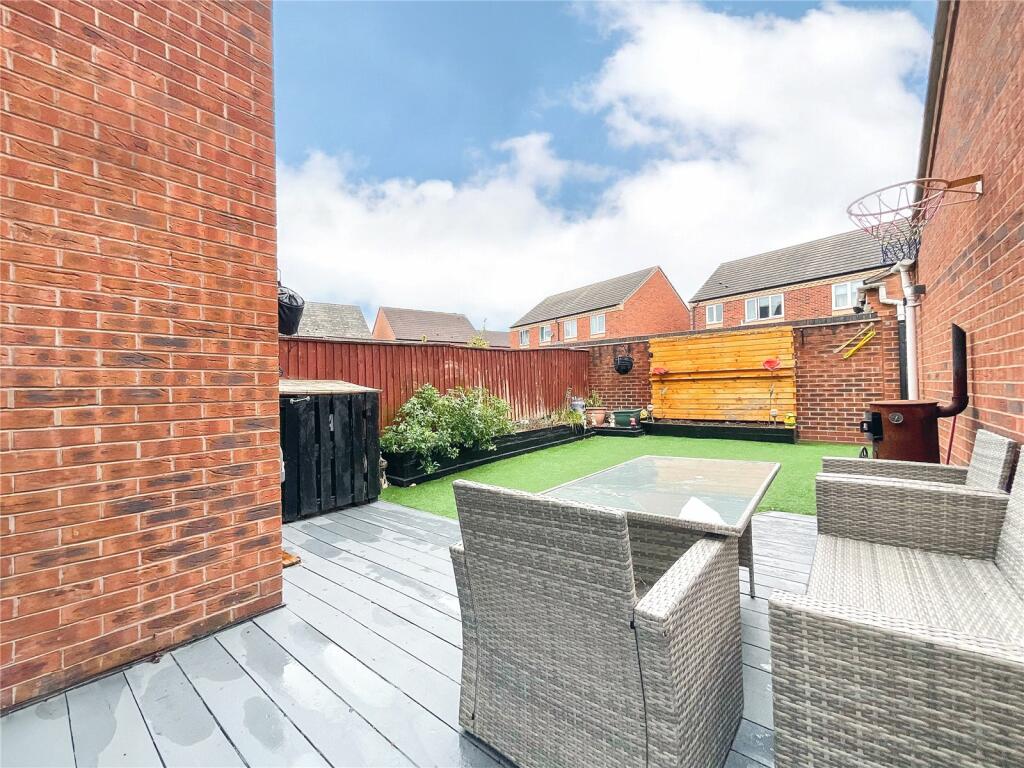Additional property image - Valley Drive, Wilnecote, Tamworth, Staffordshire, B77