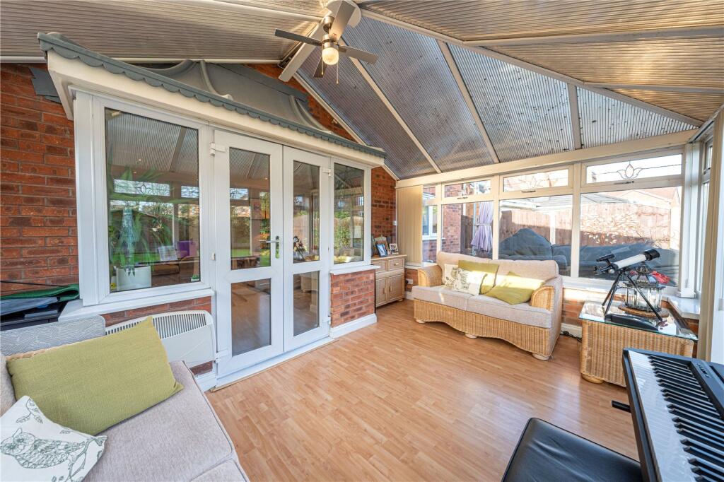 Additional property image - Falmouth Drive, Amington, Tamworth, Staffordshire, B77