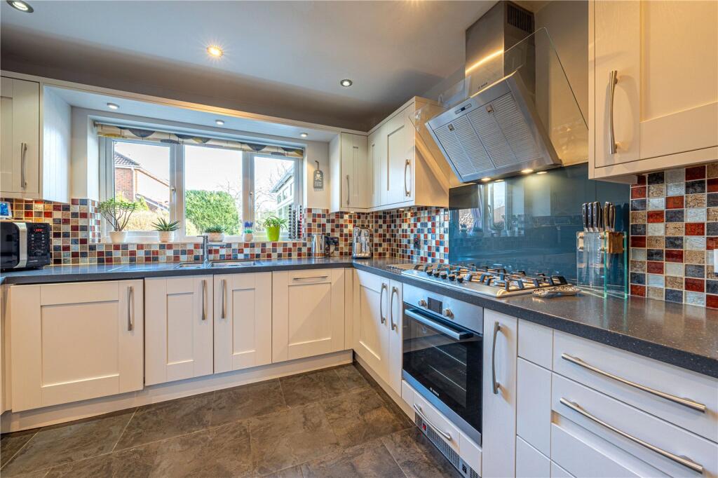 Additional property image - Falmouth Drive, Amington, Tamworth, Staffordshire, B77