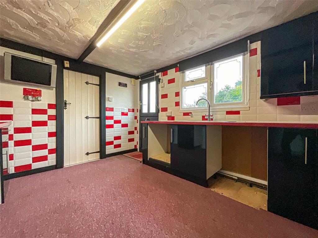 Additional property image - Amington Park, Amington, Tamworth, Staffordshire, B77