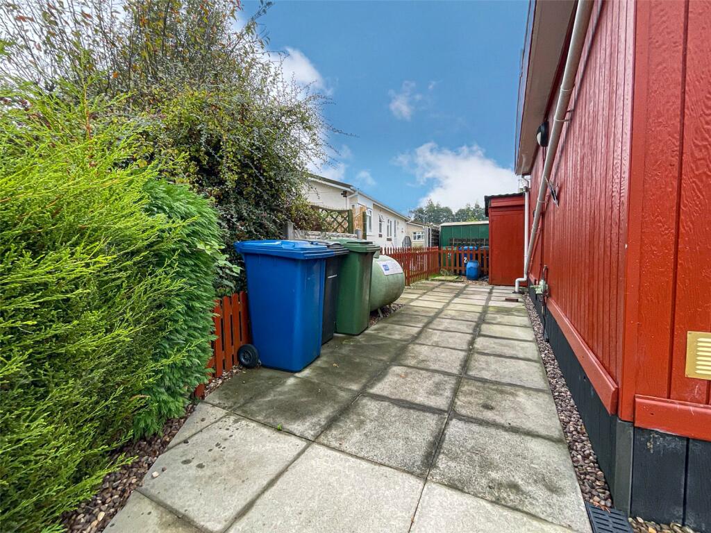 Additional property image - Amington Park, Amington, Tamworth, Staffordshire, B77