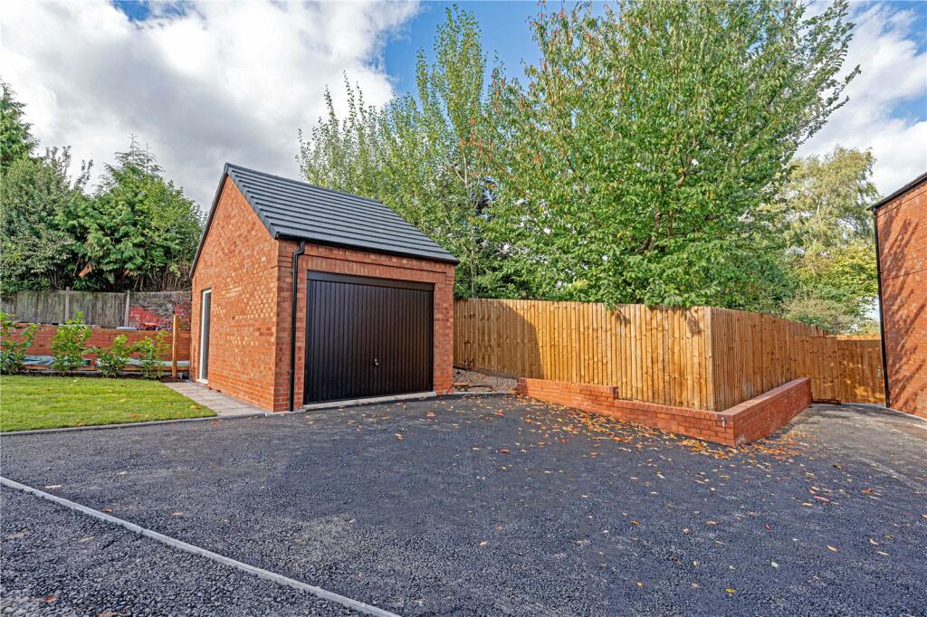 Additional property image - Egan Close, Dordon, Tamworth, B78