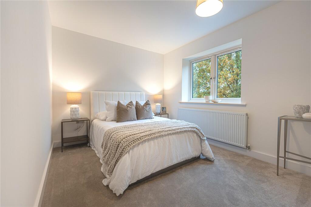 Additional property image - Egan Close, Dordon, Tamworth, B78