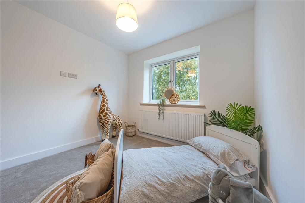 Additional property image - Egan Close, Dordon, Tamworth, B78